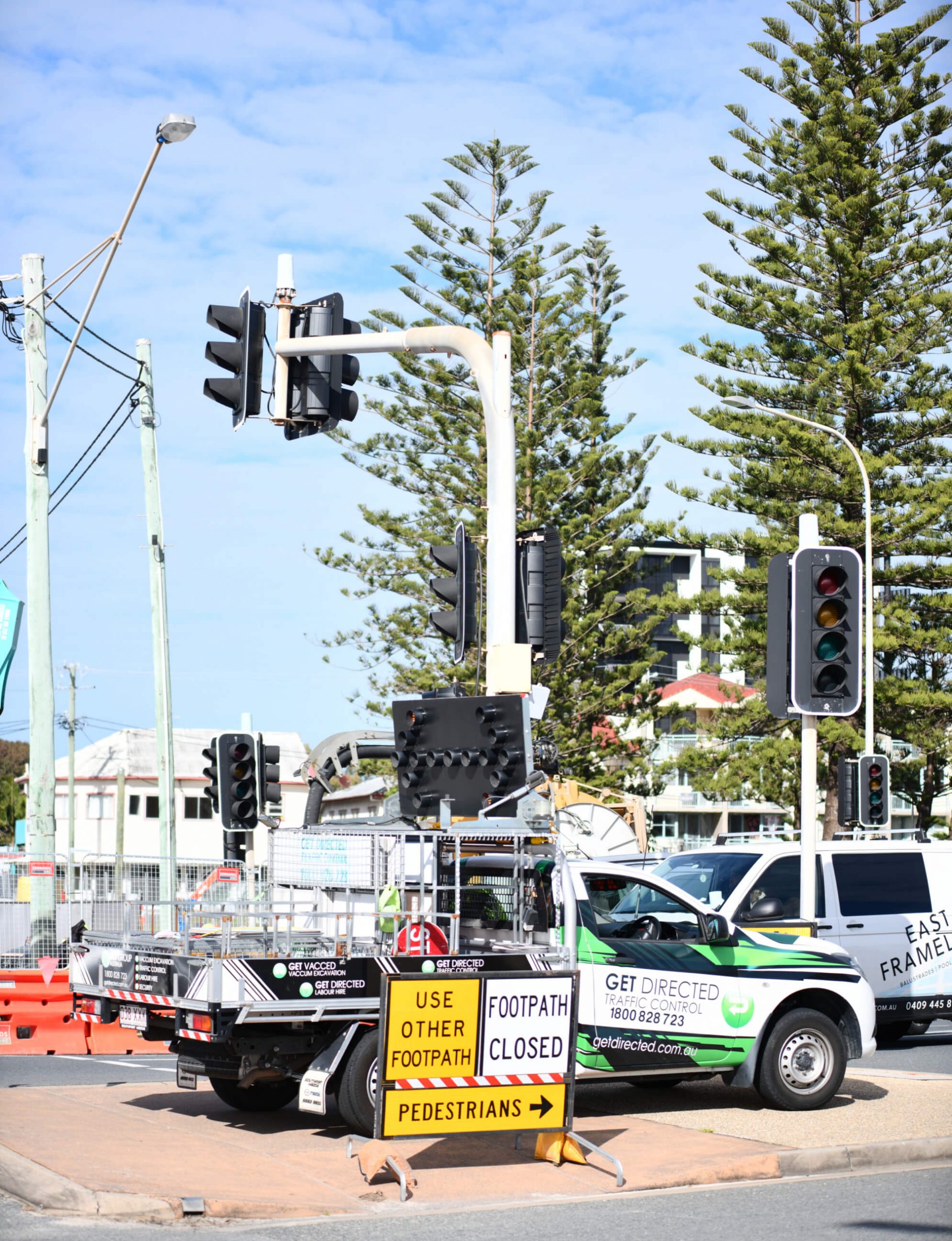 Traffic control car