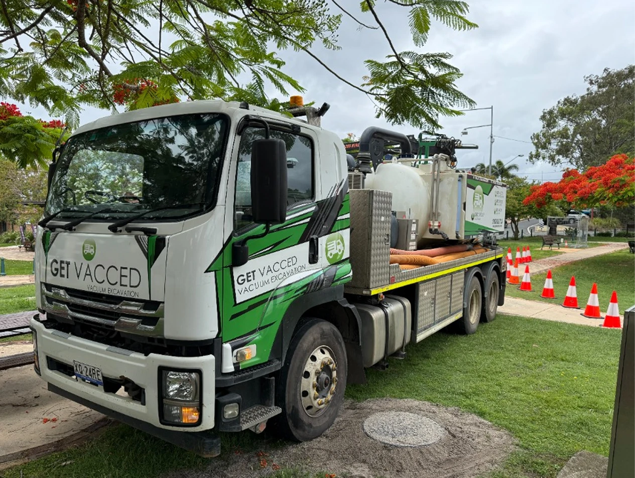 Hydro vacuum excavation truck on site